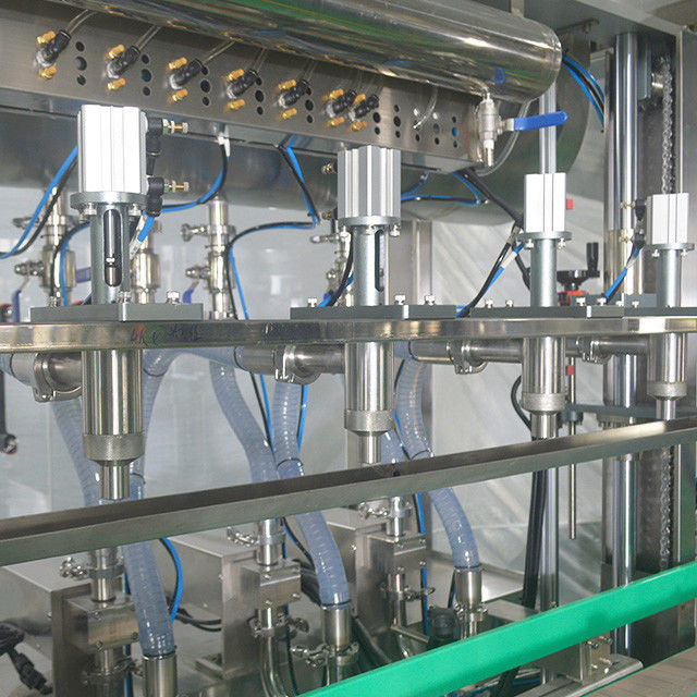 Macchina di riempimento di olio d'oliva in acciaio inossidabile 304 a due ugelli per la popolare linea di imbottigliamento