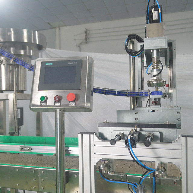 Macchina di riempimento di olio d'oliva in acciaio inossidabile 304 a due ugelli per la popolare linea di imbottigliamento
