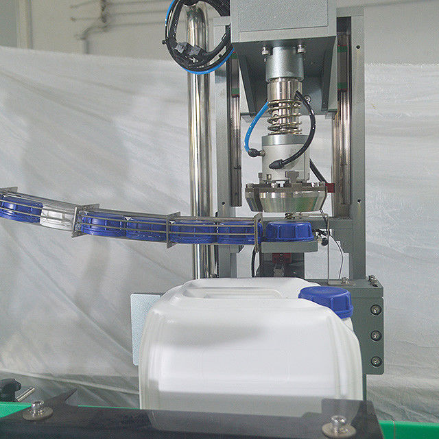 Macchina di riempimento di olio d'oliva in acciaio inossidabile 304 a due ugelli per la popolare linea di imbottigliamento