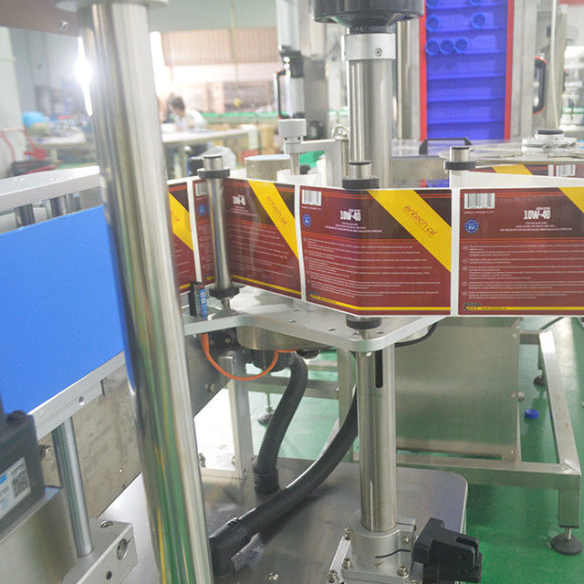 Macchina di riempimento di olio con pompa a tre teste per la linea di produzione di etichettatura e imballaggio