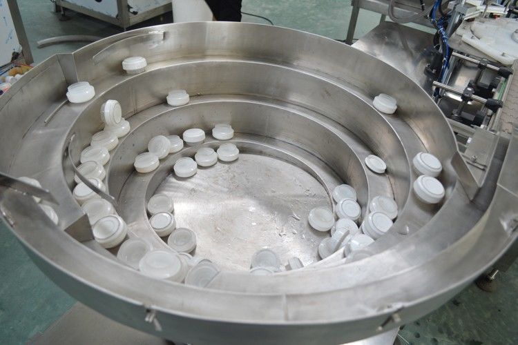 Sortitore di alimentazione con tappo di bottiglia/tubo di plastica con vibratore di selezione di coperchi di plastica per la vendita al dettaglio