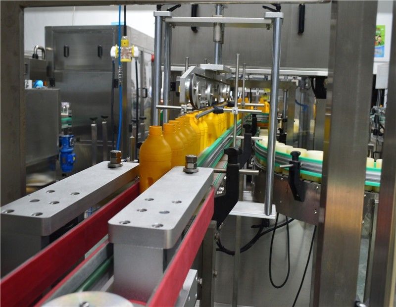 Sistemi di alimentazione automatici per giradischi per la produzione flessibile