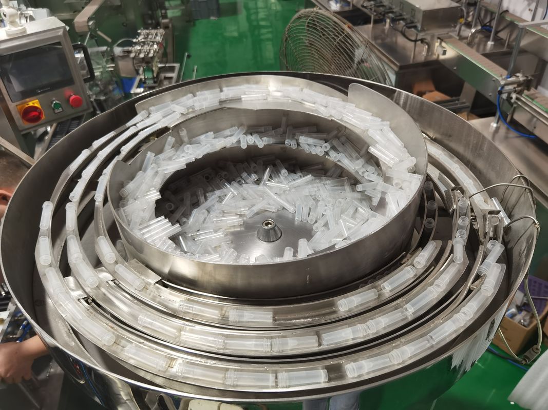 Condizione Cap-Feeder intelligente ad alta velocità per l'alimentazione accurata della linea di produzione dei reagenti