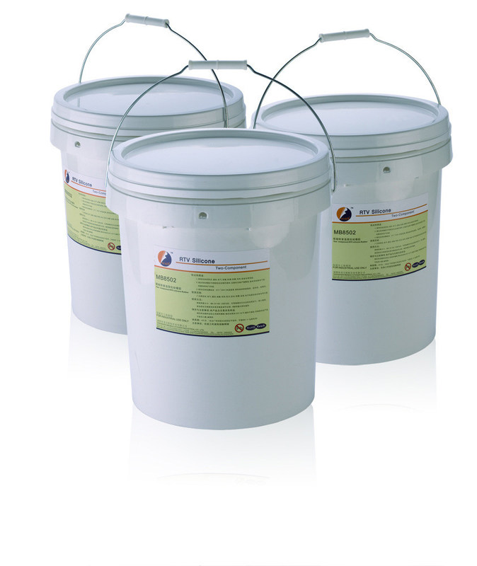 Una macchina di riempimento semiautomatica da 150 kg a prezzi accessibili con motore per componenti principali