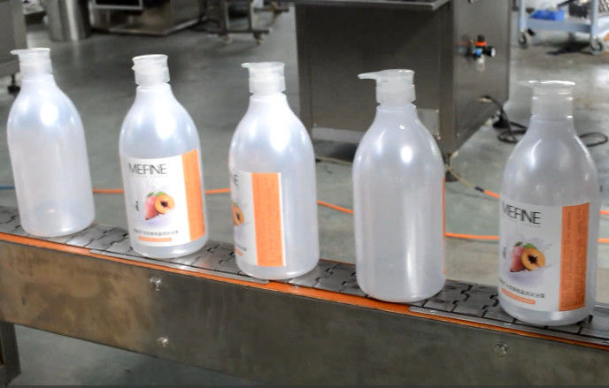 PLC Core Components 2.5KW Simple Automatic Linear Capping Machine per il vostro beneficio