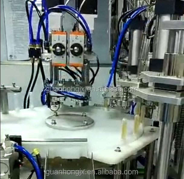 Tipo di imballaggio a botte Macchina di riempimento a gel liquido con precisione di riempimento ± 1%