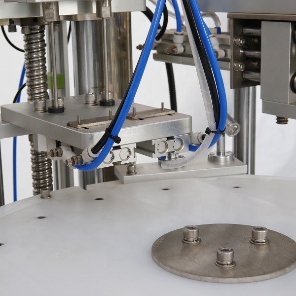 Macchina di riempimento di flaconcini da 10 ml in acciaio inossidabile 304 per imballaggi di gel e tubi