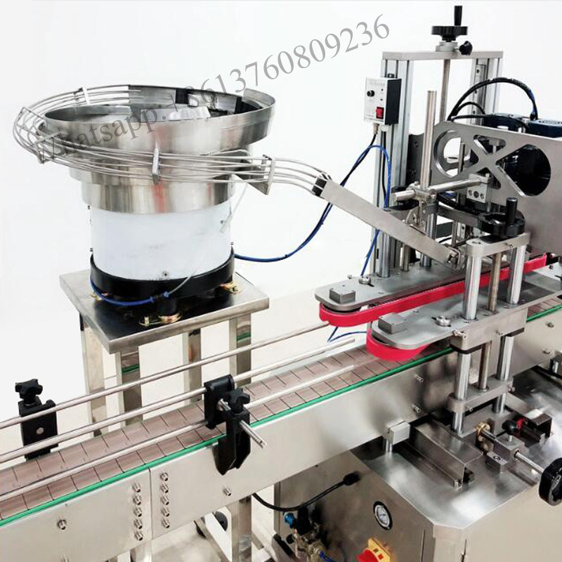 358 kg Macchine per riempimento di bottiglie di olio profumato Linea di produzione con imballaggio in barile