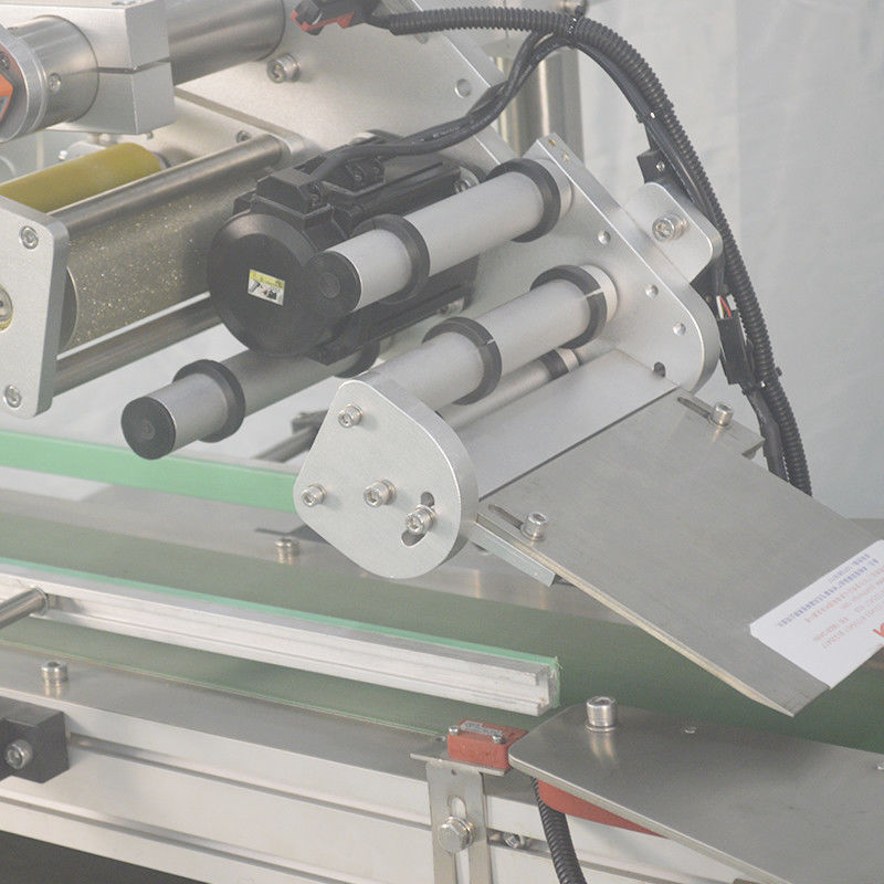 Macchina per l'etichettatura di superfici piatte ad alta produttività con schermo palpabile PLC a controllo del programma