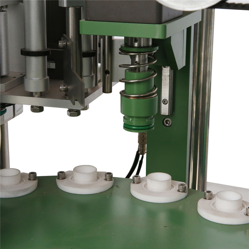 Macchine di riempimento automatiche multifunzione per bottiglie di piccole dimensioni