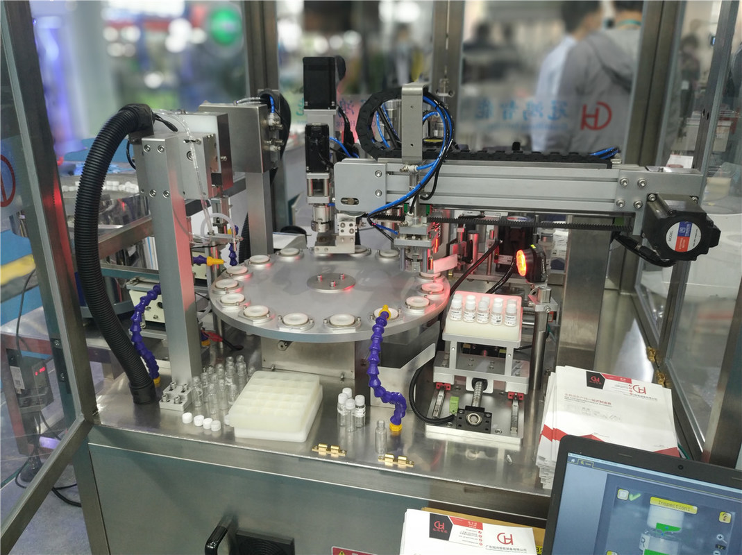 Macchine di riempimento automatiche multifunzione per bottiglie di piccole dimensioni