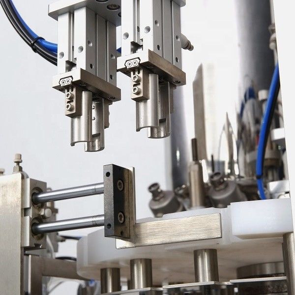 Macchina di riempimento automatico della siringa a gel con tappo per una precisione di riempimento di ± 1 ml