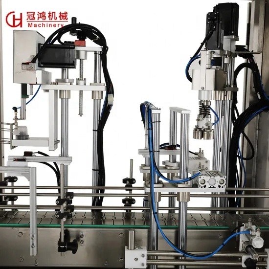 Macchina di tappo a vite per copertura di bottiglia in plastica a presa automatica