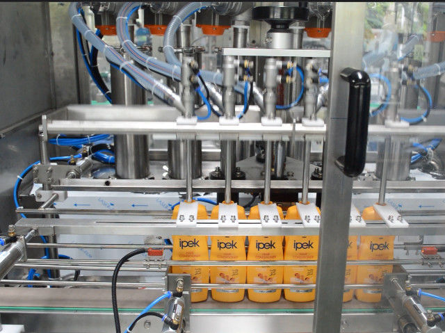 Macchina di riempimento automatico a 4 teste di liquido per l'imballaggio di olio commestibile/shampoo/liquido/detergente