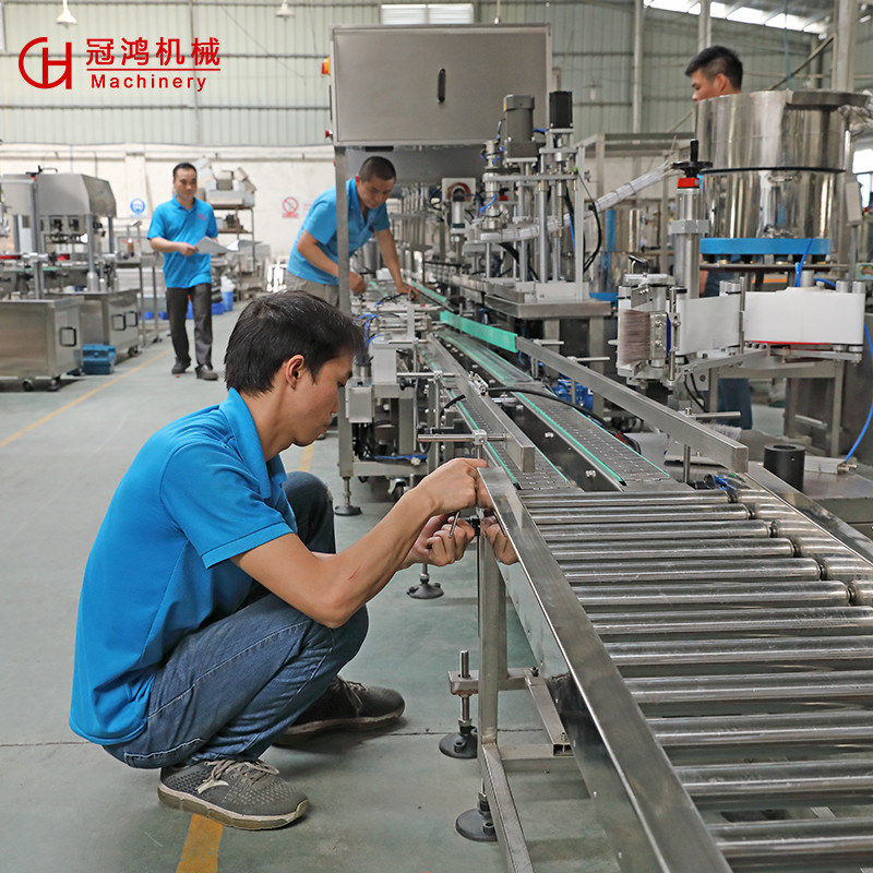 Fabbricazione di apparecchiature di chiusura automatiche per bottiglie/vaso di vetro azionate elettricamente